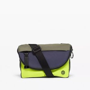 NEW Lululemon All Night Festival Bag *Micro